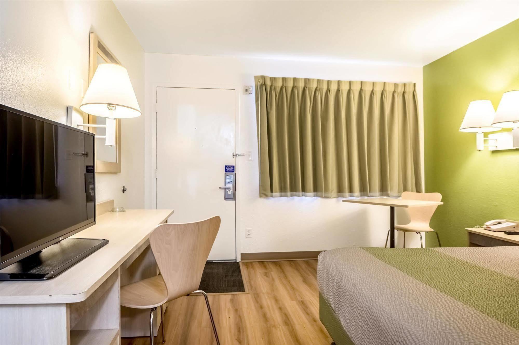 Motel 6-Pueblo, Co - I-25 מראה חיצוני תמונה