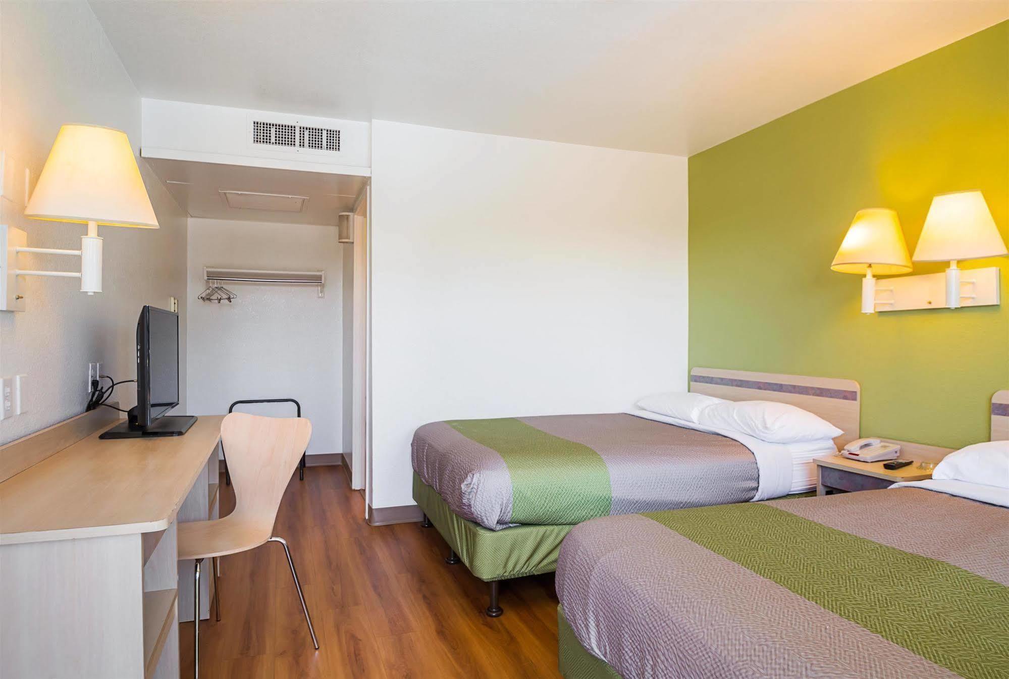 Motel 6-Pueblo, Co - I-25 מראה חיצוני תמונה