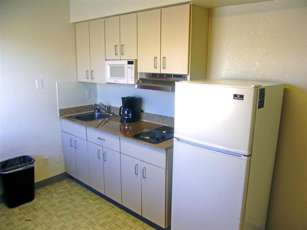 Motel 6-Pueblo, Co - I-25 חדר תמונה